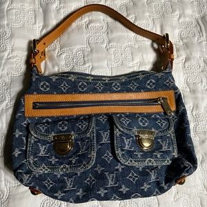 Authentic Louis Vuitton Baggy PM